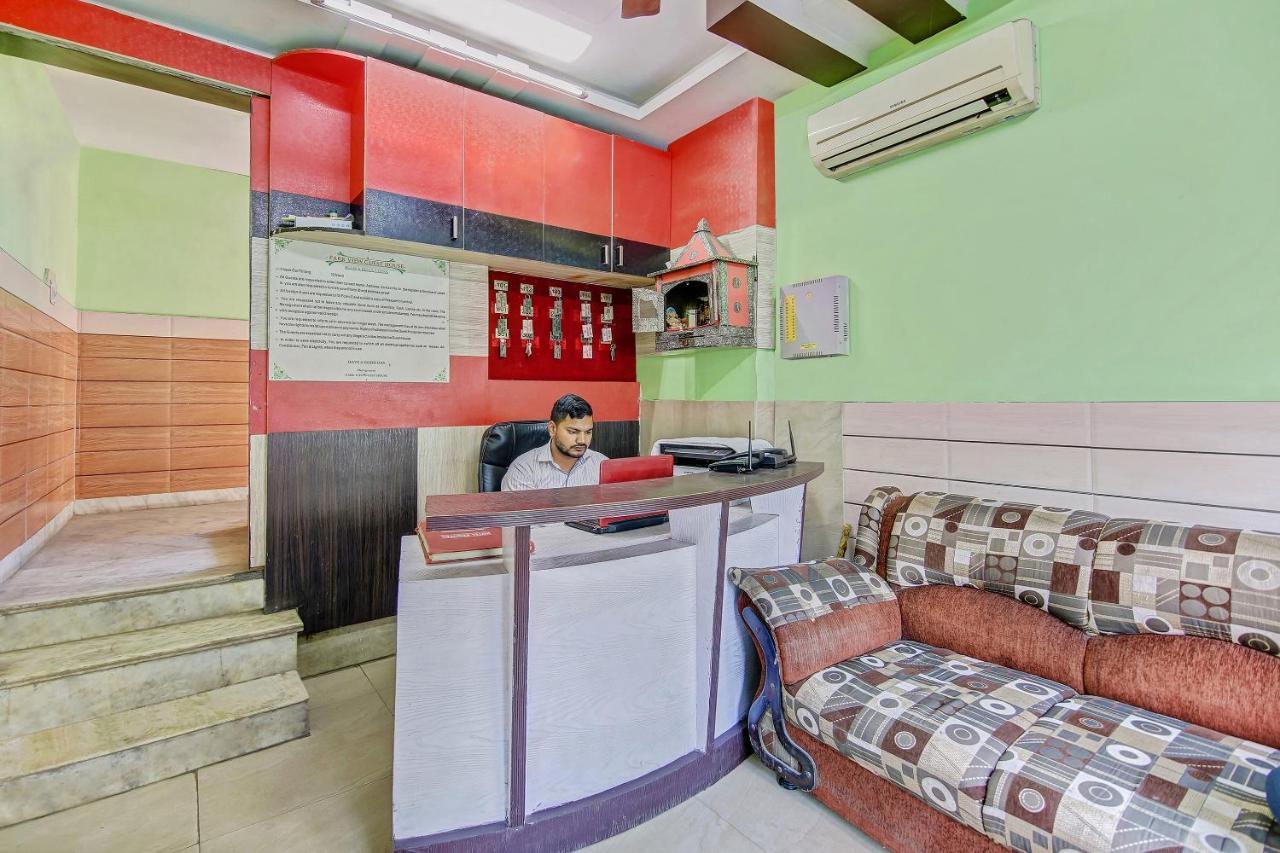 Oyo Park View Guest House Near Edm Mall Nové Dillí Exteriér fotografie